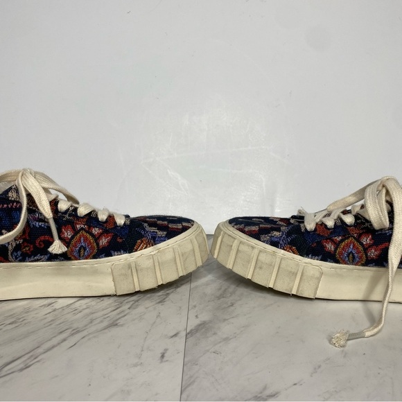 Farm Rio Printed Flatform Sneaker 8 1/2 - Picture 6 of 14